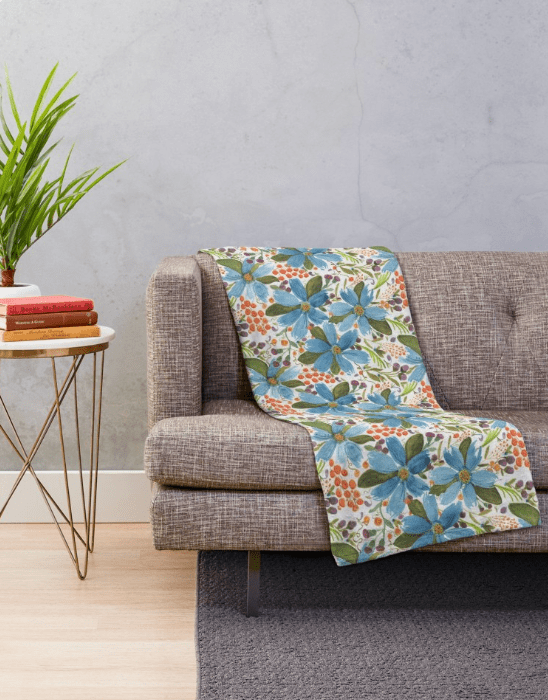 throw.blue.floral