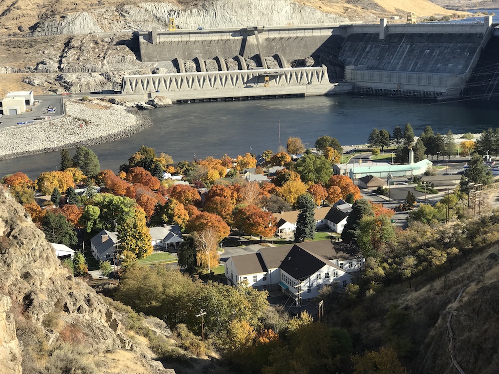 west Coulee Dam below Grand Coulee Dam
