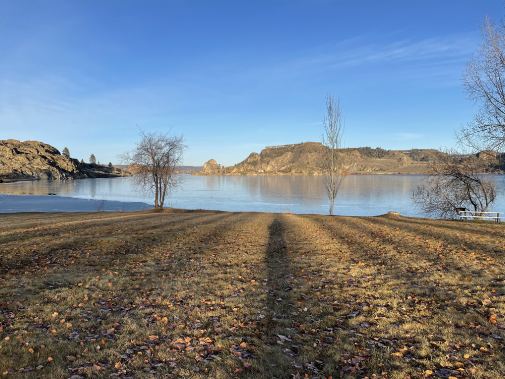 Banks Lake Sunset before a winter snow / wind chill storm