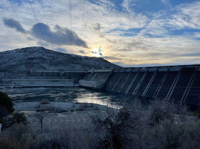 7:24 am sunrise 6:36 am sunrise over Grand Coulee Dam, WA March 1 2024