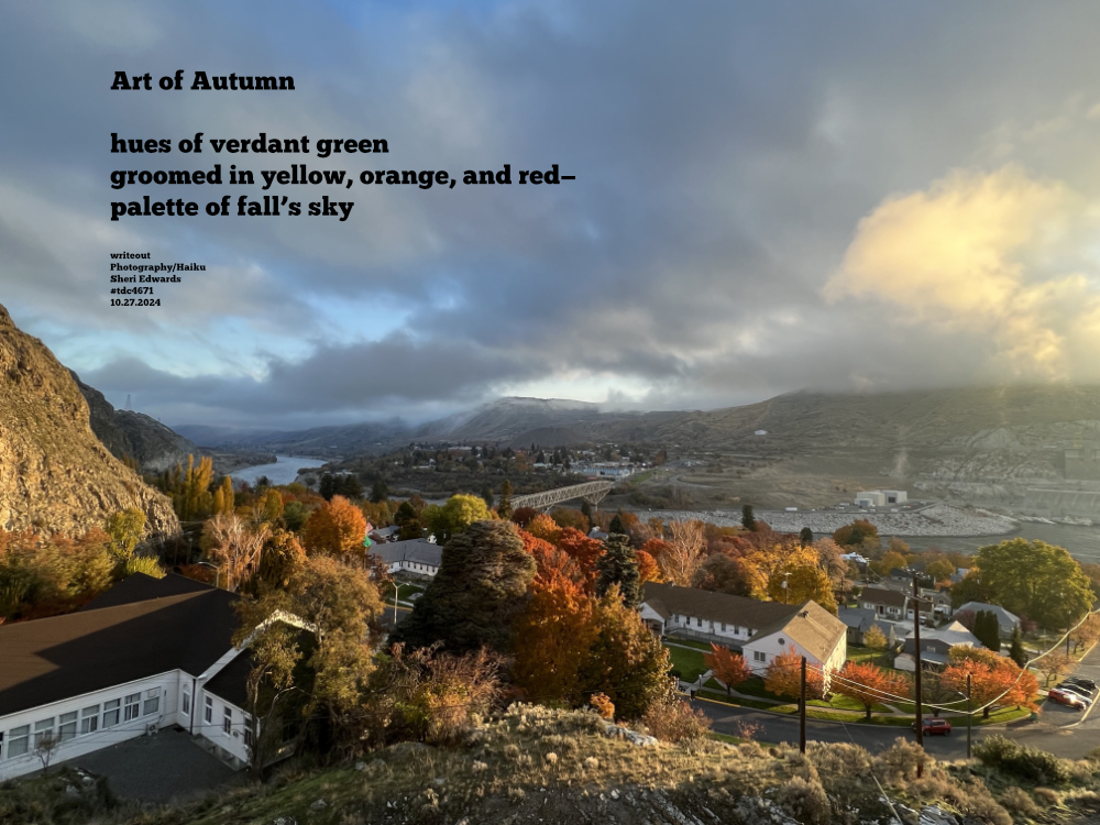 Coulee Dam, WA in Autumn and haiku