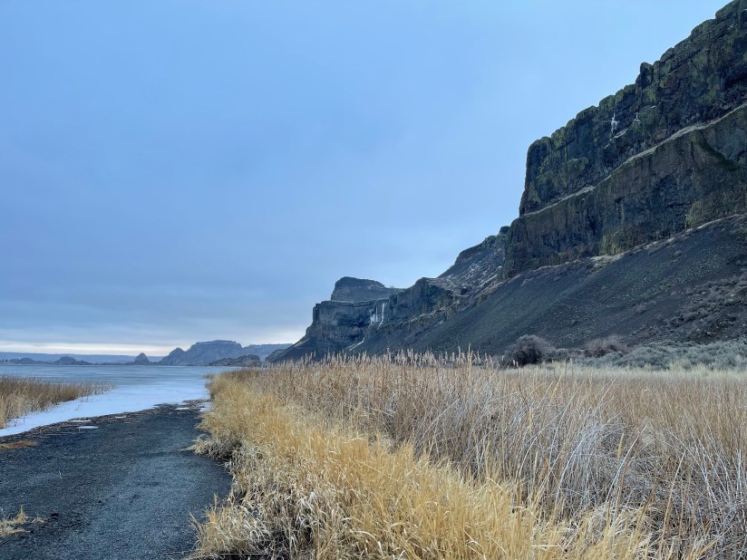Banks Lake at Steamboat Rock State Park in February at 4 in the afternoon.